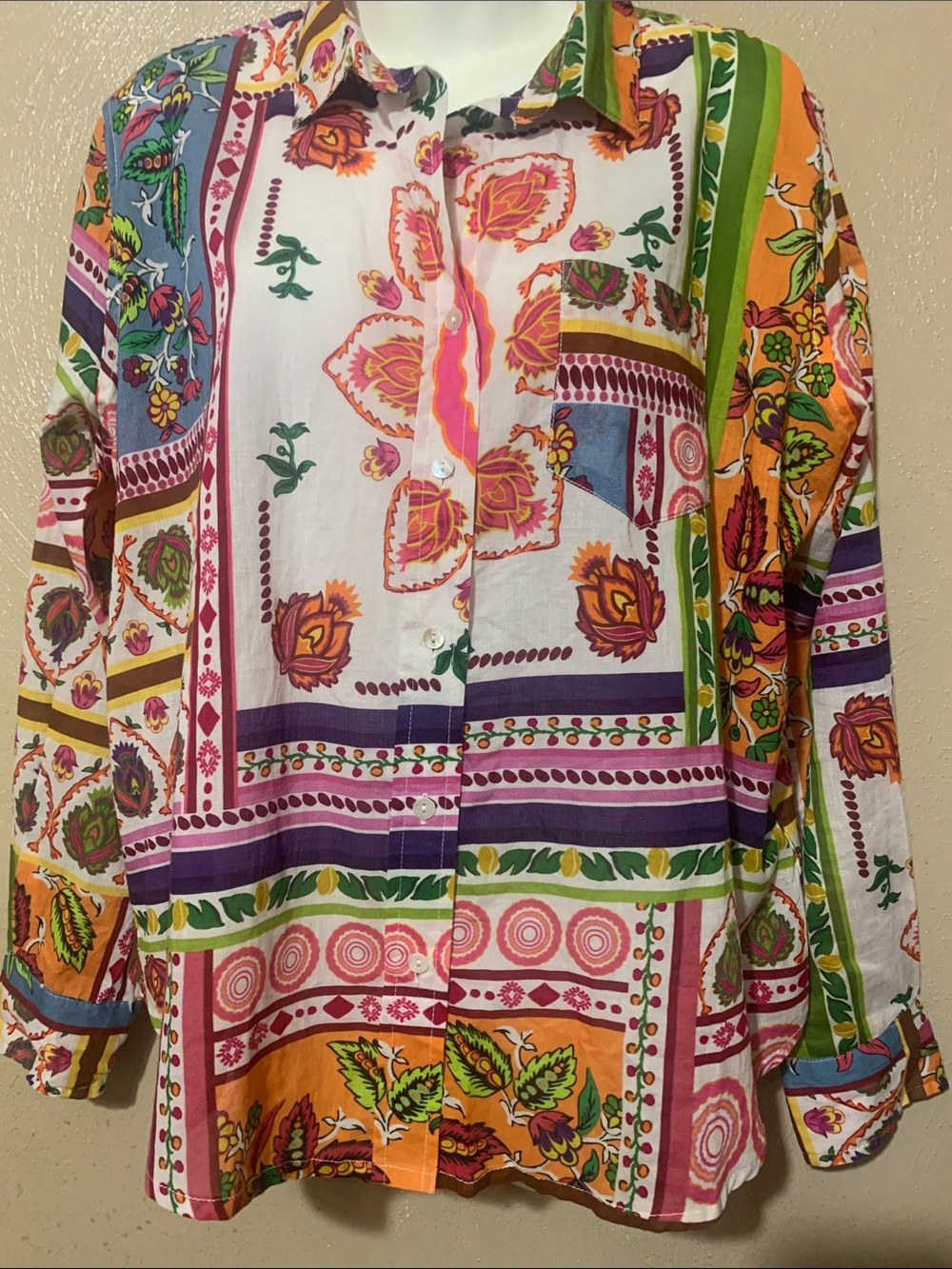 Calypso St. Barth size M Pink, Orange & Purple Floral Button Shirt
